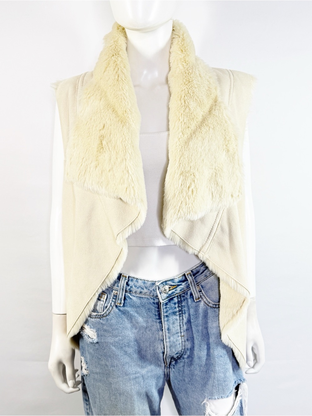 Bebe Ivory Faux Fur Vest Size XS Casual Winter Chic Boho Hippie Waterfall Open